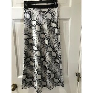Victoria Secret Maxi Skirt Flowy Silky 32 inches long XS